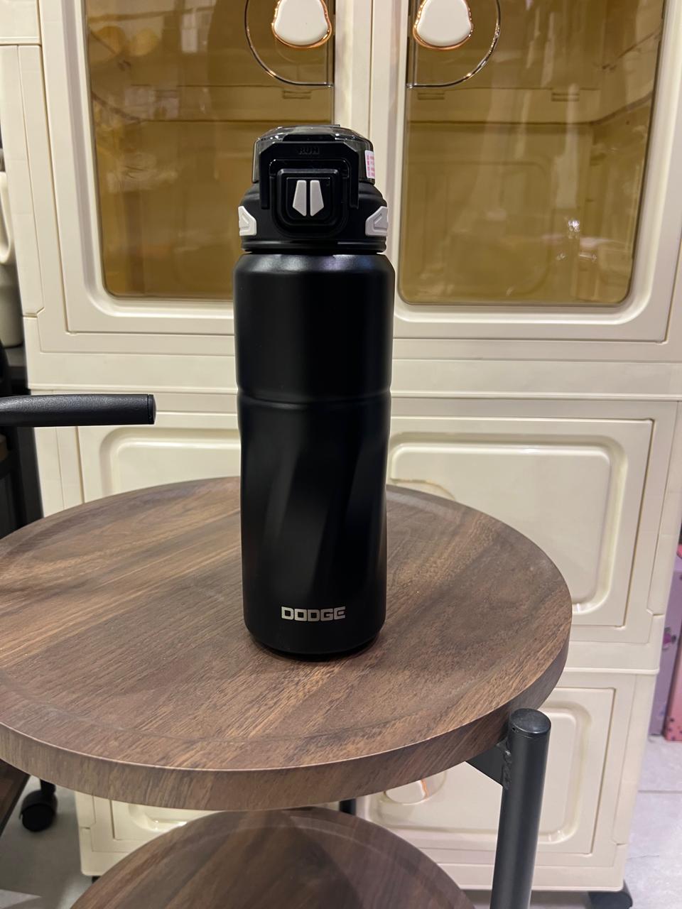 Dodge 820ml Thermos Bottle | Black