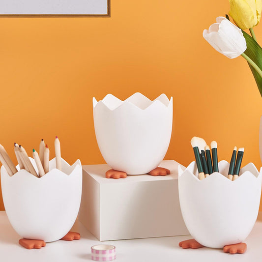 Broken Egg Shape Brush Holder
