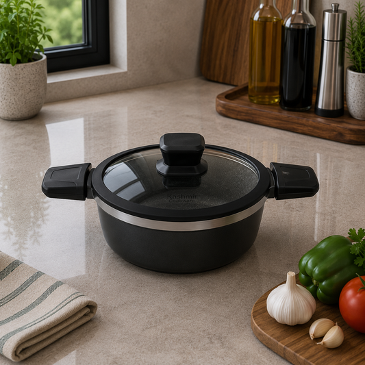 Alpenberg Casserole Black/Silver with Glass Lid - 20cm