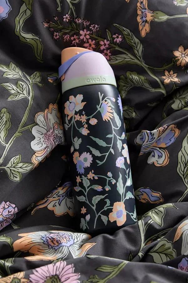 Owala FreeSip 32oz Water Bottle – Midnight Garden Floral
