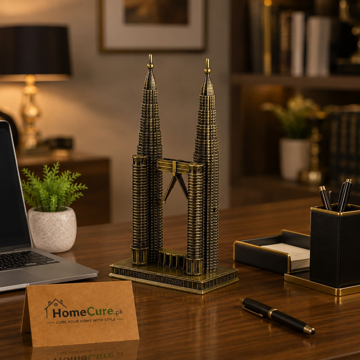 Luxury Petronas Twin Towers Metal Landmark Showpiece