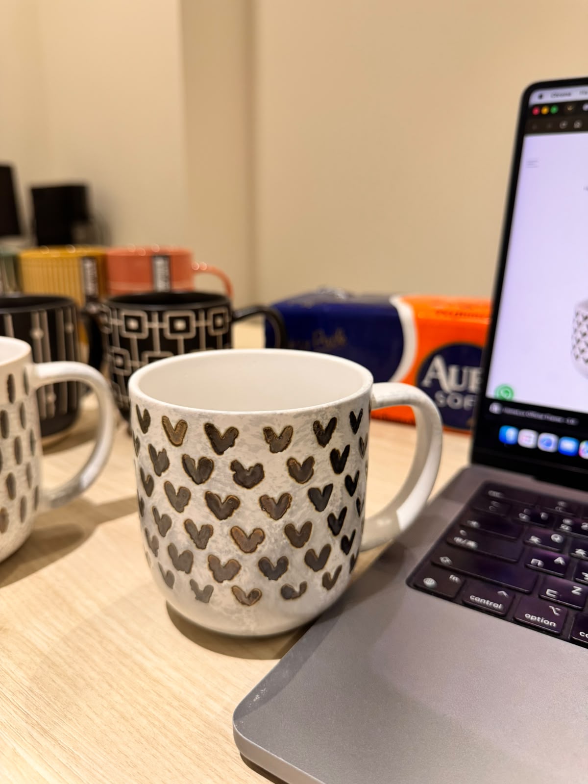 Danny Home Polka-Dot Tea Mugs