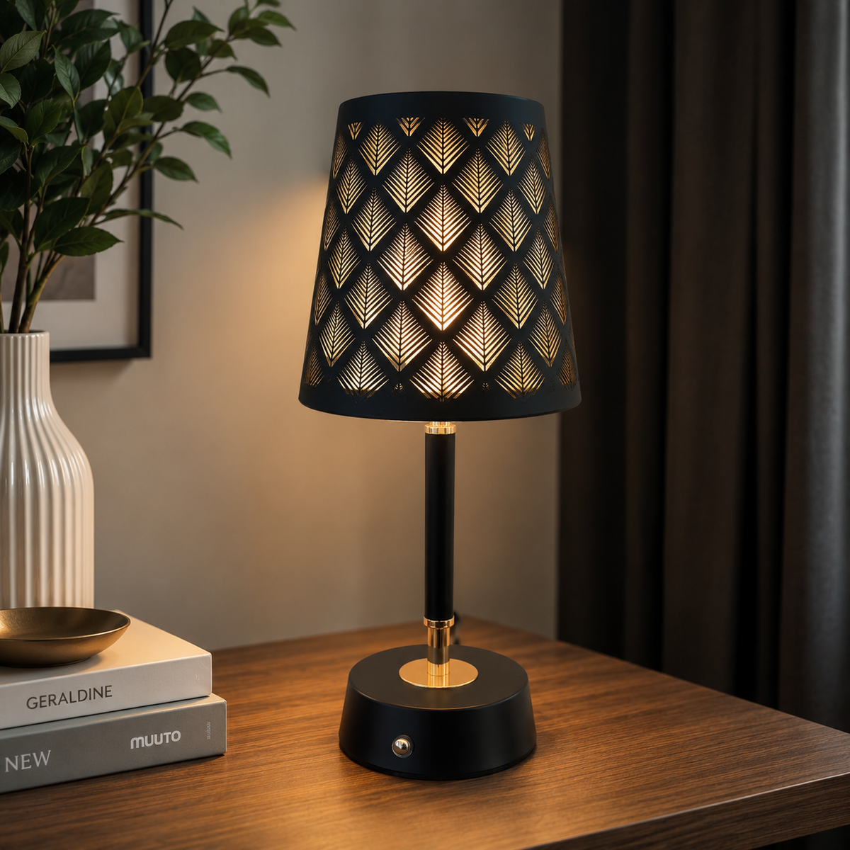 Noir Leaf Glow Metal Table Lamp
